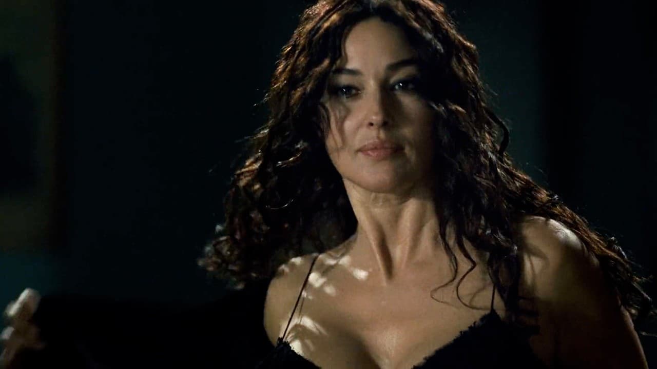 Monica Bellucci: danzando attraverso il tempo — 4K
