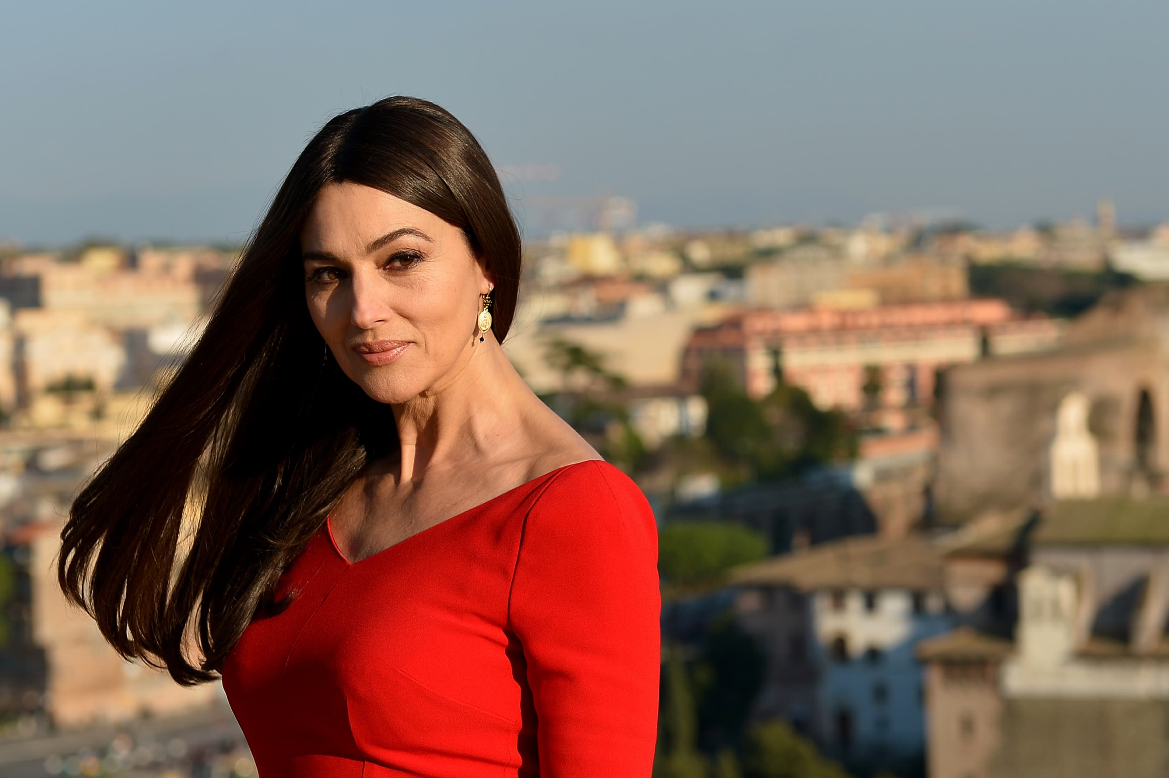 Bond Woman