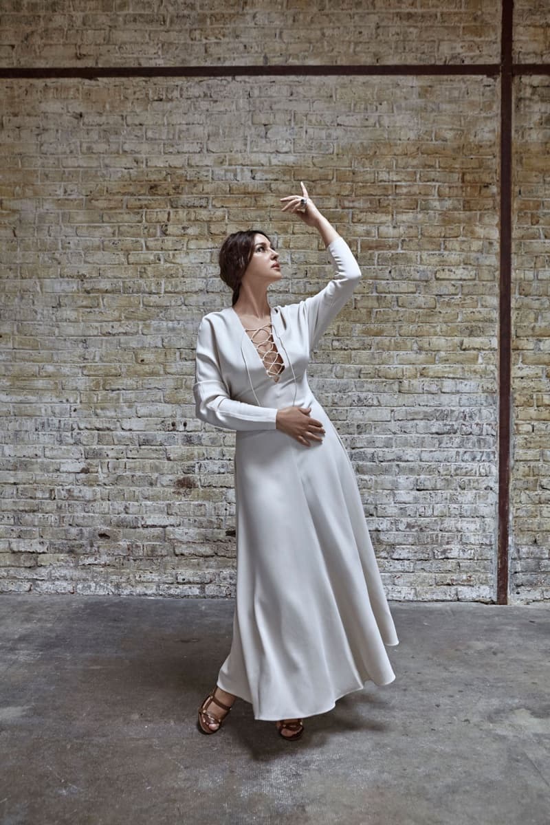 Monica Bellucci Poses in Body Conscious Styles — photo 1
