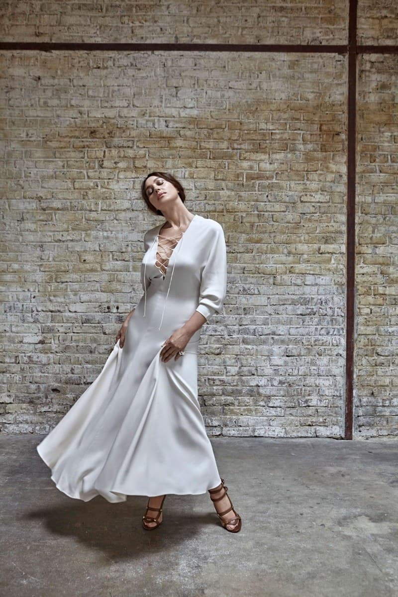 Monica Bellucci Poses in Body Conscious Styles — photo 3