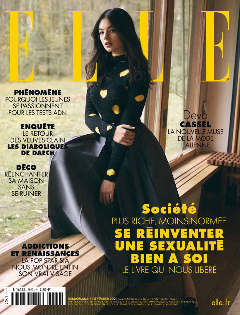 For the cover story named ‘’Beautiful Girl’’, styled by Anne-Marie Brouillet, Deva charms in labels such as Versace, Ermanno Scervino, Fendi, Miu Miu, Tod’s, Max Mara, Dolce & Gabbana, Valentino, Gucci, Sportmax, Alberta Ferretti, Moschino, Salvatore Ferragamo, Emporio Armani, Redemption and Bottega Veneta. Crédits: Deva Cassel Photographe: Stefano Galuzzi Réalisation: Anne-Marie Brouillet Makeup: Tatsu Yamanaka Hair: John Nollet assisté par Alex Lagardère