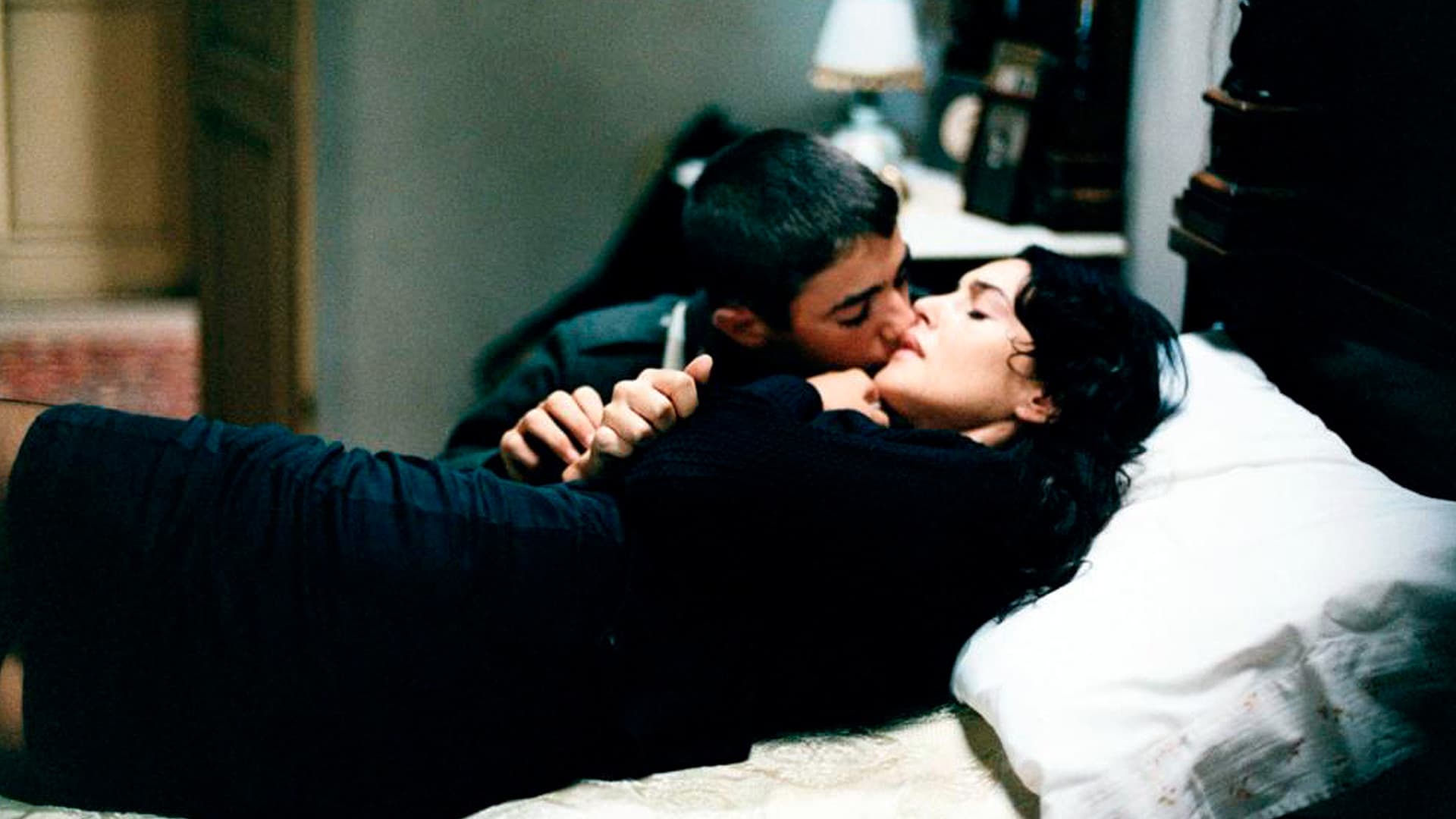 Actors; Monica Bellucci, Marcello Catalano, Maria Terranova, Pippo Provvidenti, Gabriella Di Luzio, Angelo Pellegrino, Gilberto Idonea, Gaetano Aronica, Pietro Notarianni, Matilde Piana, Luciano Federico, Giuseppe Sulfaro