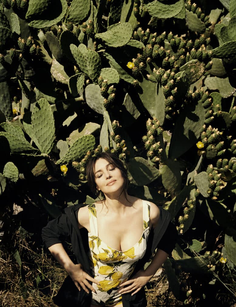 Monica Bellucci, ELLE 2016 — photo 6