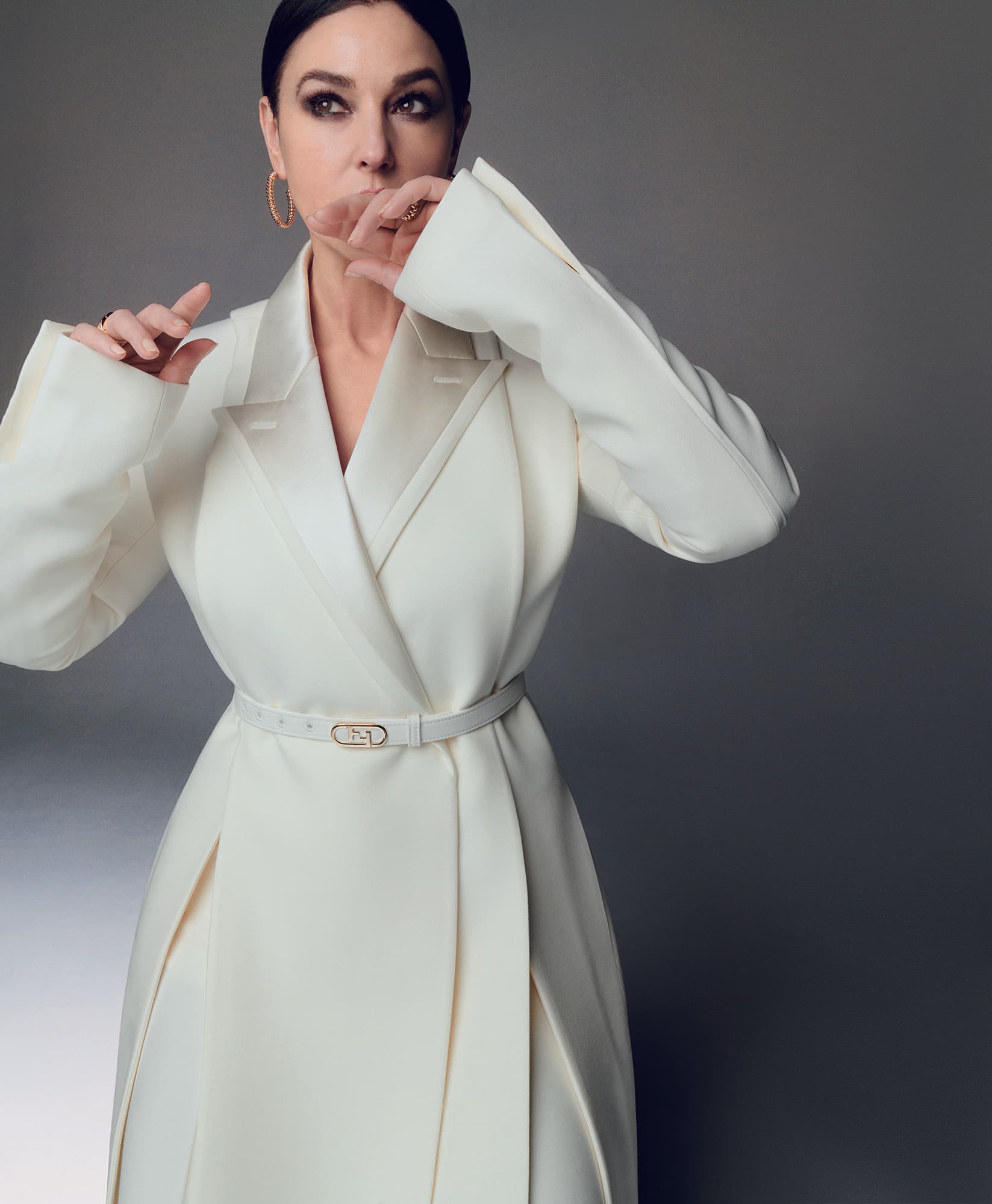 Monica Bellucci on the cover of Harper's Bazaar Russia 2022 — photo 7