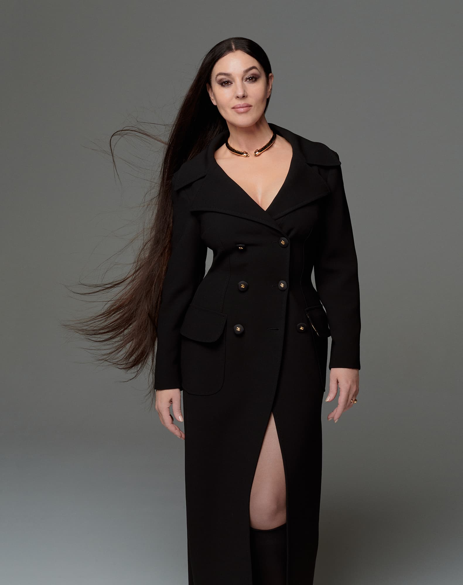 Monica Bellucci on the cover of Harper's Bazaar Russia 2022 — photo 8