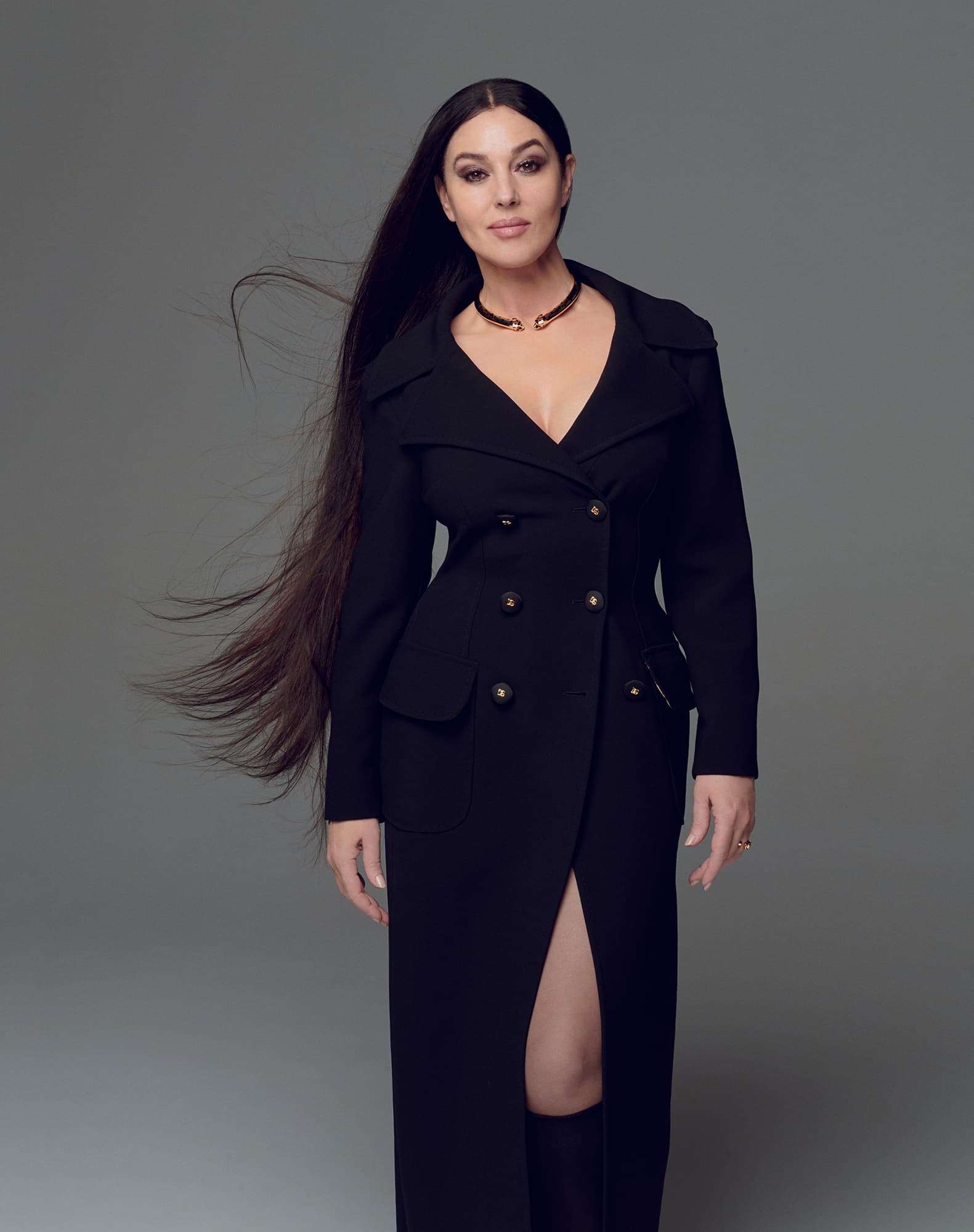 Monica Bellucci on the cover of Harper's Bazaar Russia 2022 — photo 8