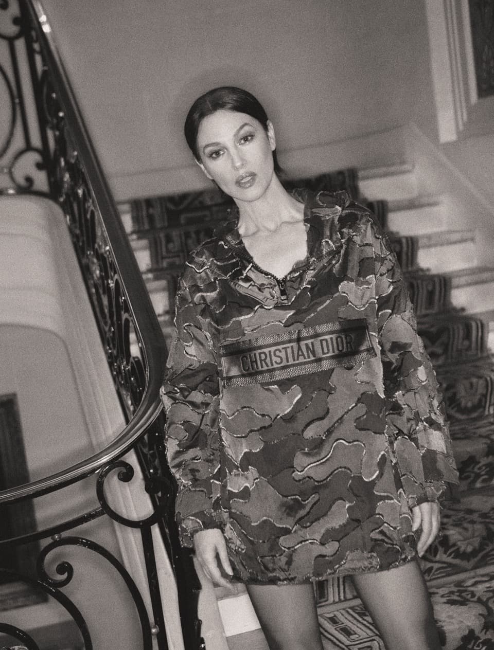 Monica Bellucci covers L’Officiel Italia 2020 — photo 8