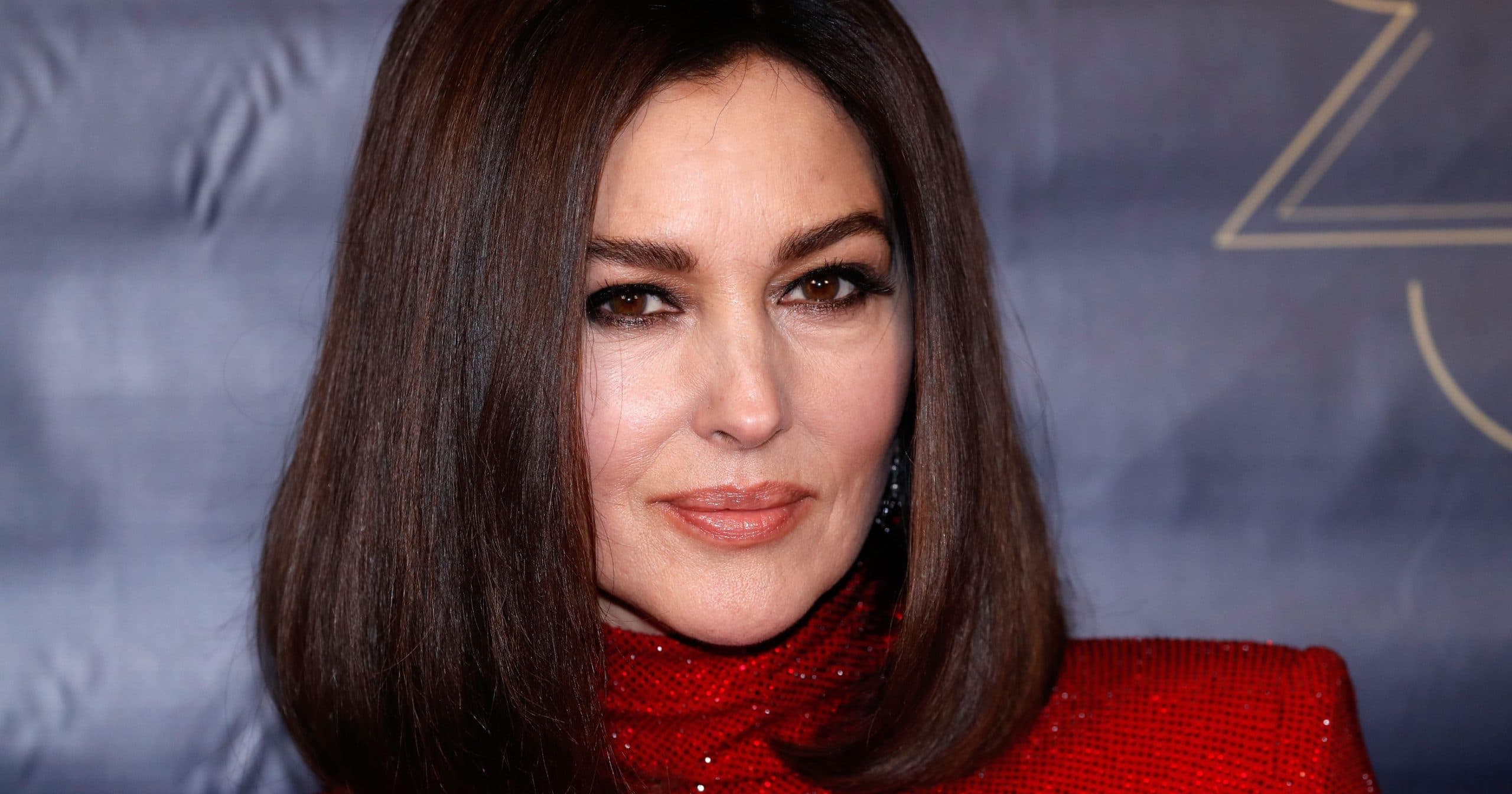 Monica Bellucci's Gorgeous Red — photo 10
