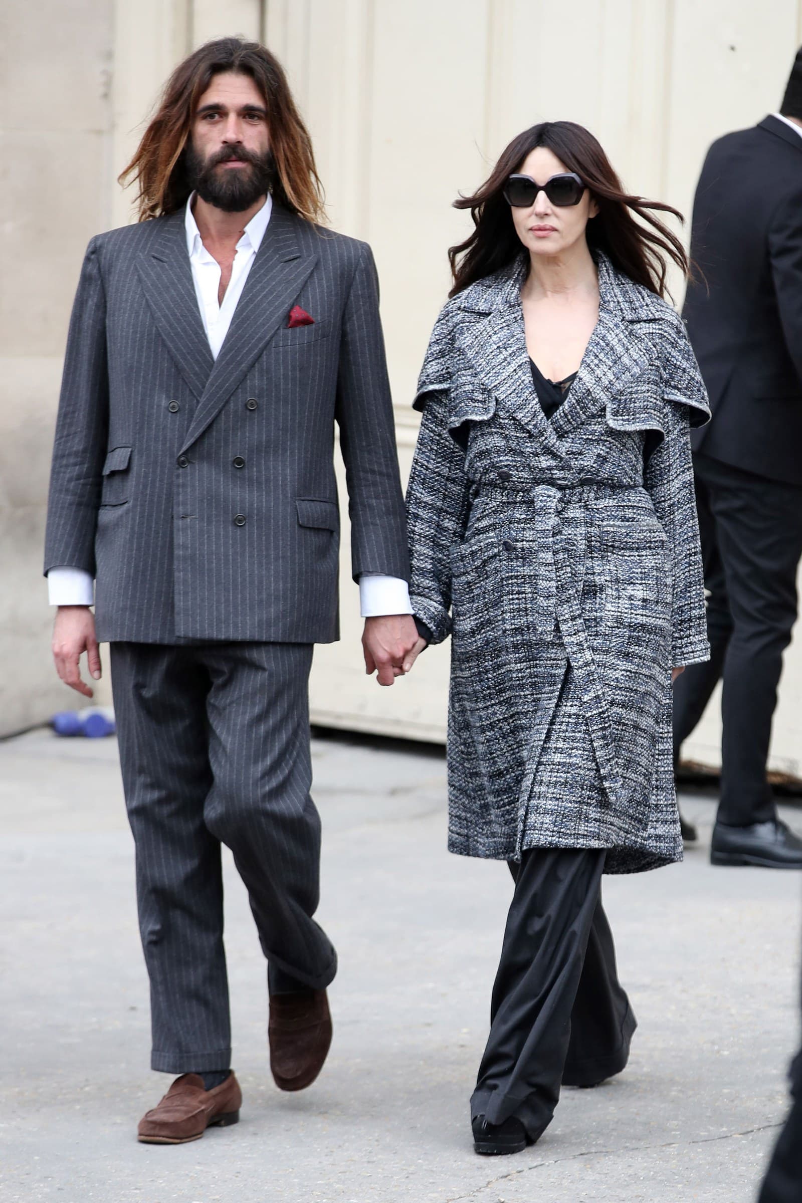 Who is Nicolas Lefebvre? With his long hair and beard, Nicolas Lefebvre, a French sculptor, recalled Tom Hanks in Castaway , though he was hardly scruffily dressed in spiffy pinstripes. Lefebvre‘s pared-back look, a loose double-breasted suit, complemented his bombshell girlfriend’s ensemble. The trousers were slightly cropped to show off his socks (gray!) and he sported a pair of brown loafers. There was a laissez-faire flair in the styling: The artist, who often prefers to go the relaxed shirting route, went sans tie and left his collared shirt unbuttoned. In November, Bellucci, 54, spoke to Paris Match, where she hinted at her (at that time, unnamed) boyfriend: "I have been with the same person for some time and everything is fine." "The man whose life I share does not do the same job as me, but he travels a lot. Her pace of life allows her to understand mine." Lefebvre is the first man Bellucci has dated publically since her split from husband Vincent Cassel in 2013. Lefebvre is 36 and lives in Paris. In an interview with The Socialite Family, he noted that he has an eight-year-old daughter named Anahi.